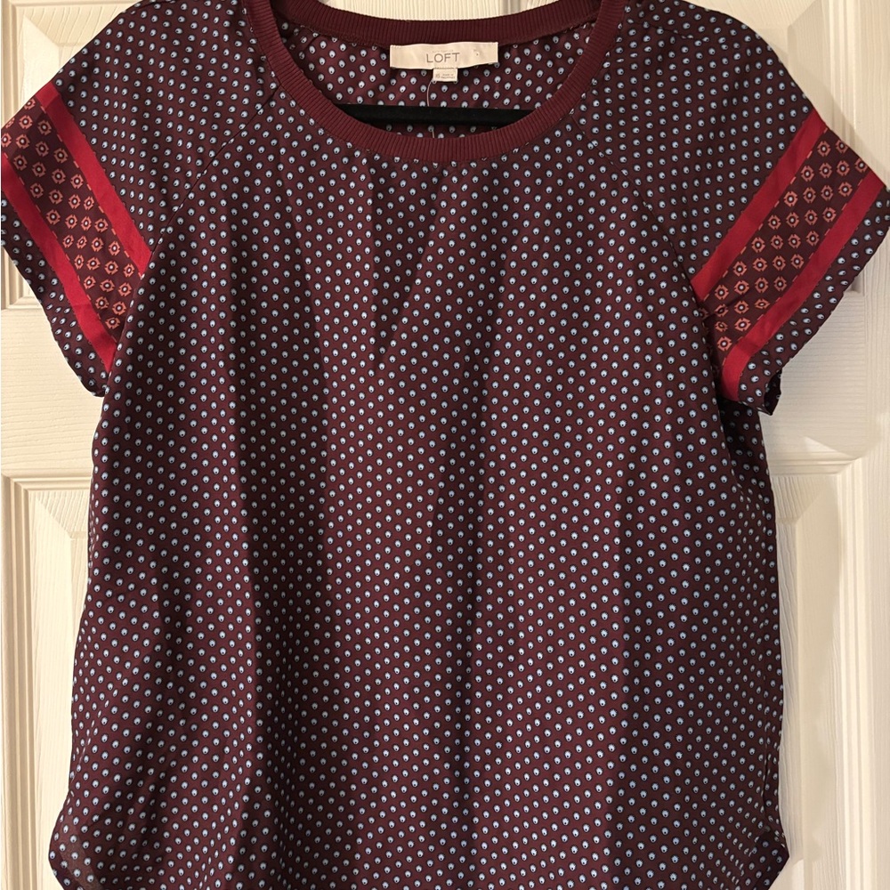 LOFT Magenta Blouse with Crew Neck and Cap Sleeves with Red XS NWT